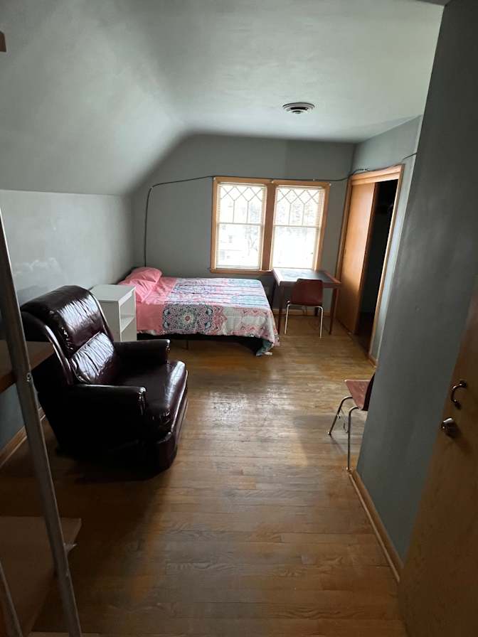 Pastor Hosea's room
