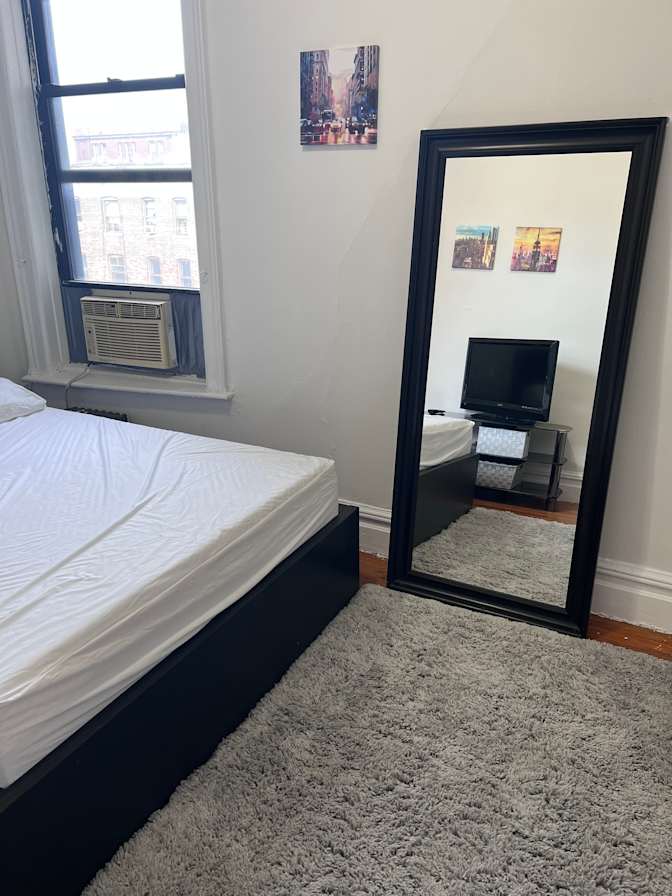 Irvin's room