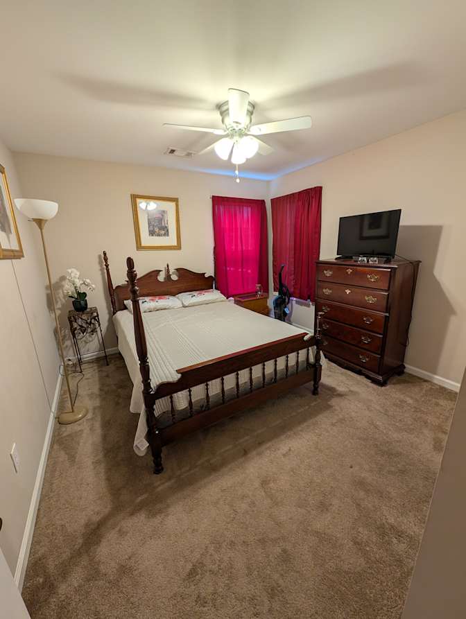 Shawn Lake's room