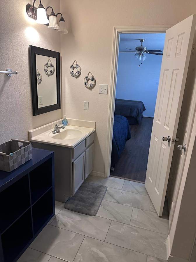Swanknest Life Solutions LLC's room