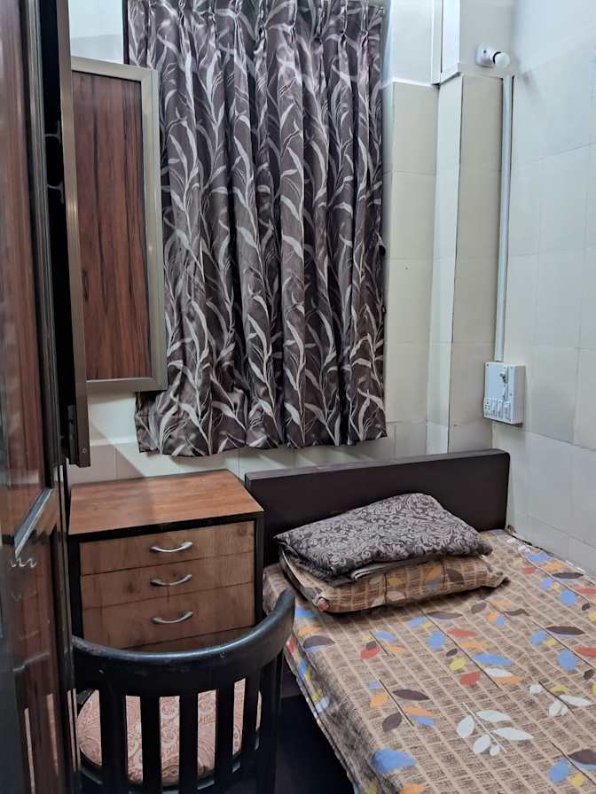 V G Abraham's room