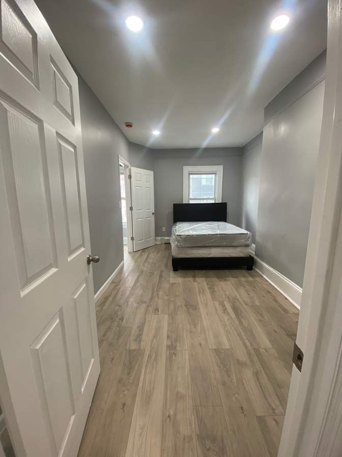 CRISTIAN ARANEDA's room
