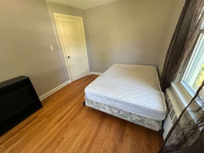 Ron's room