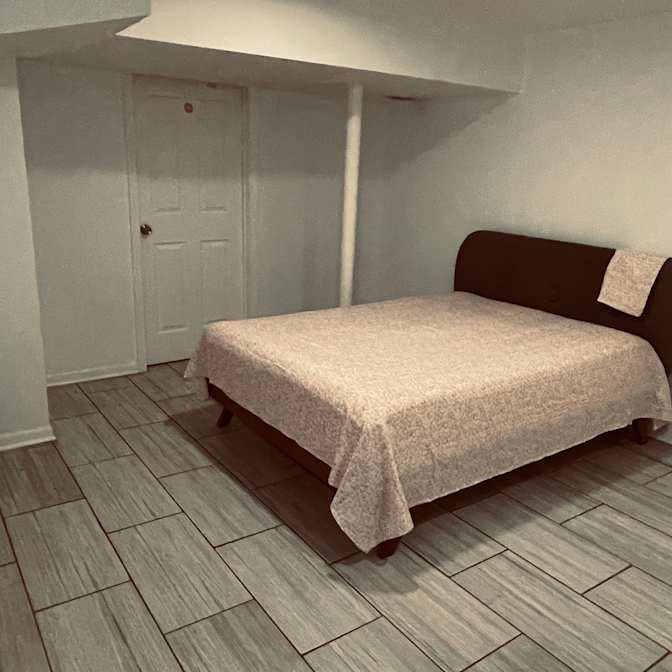 Sandy's room