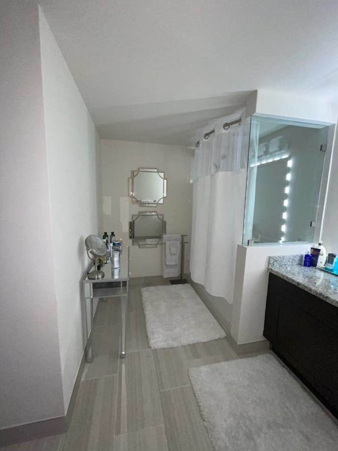 Divad Zepol's room