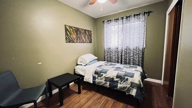 Flo's room