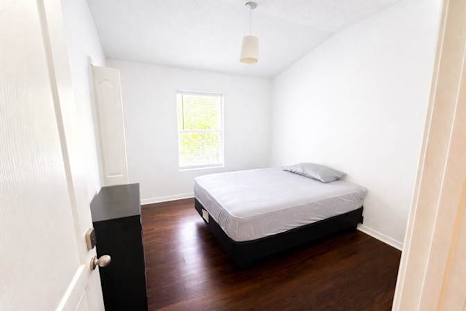 Juan's room