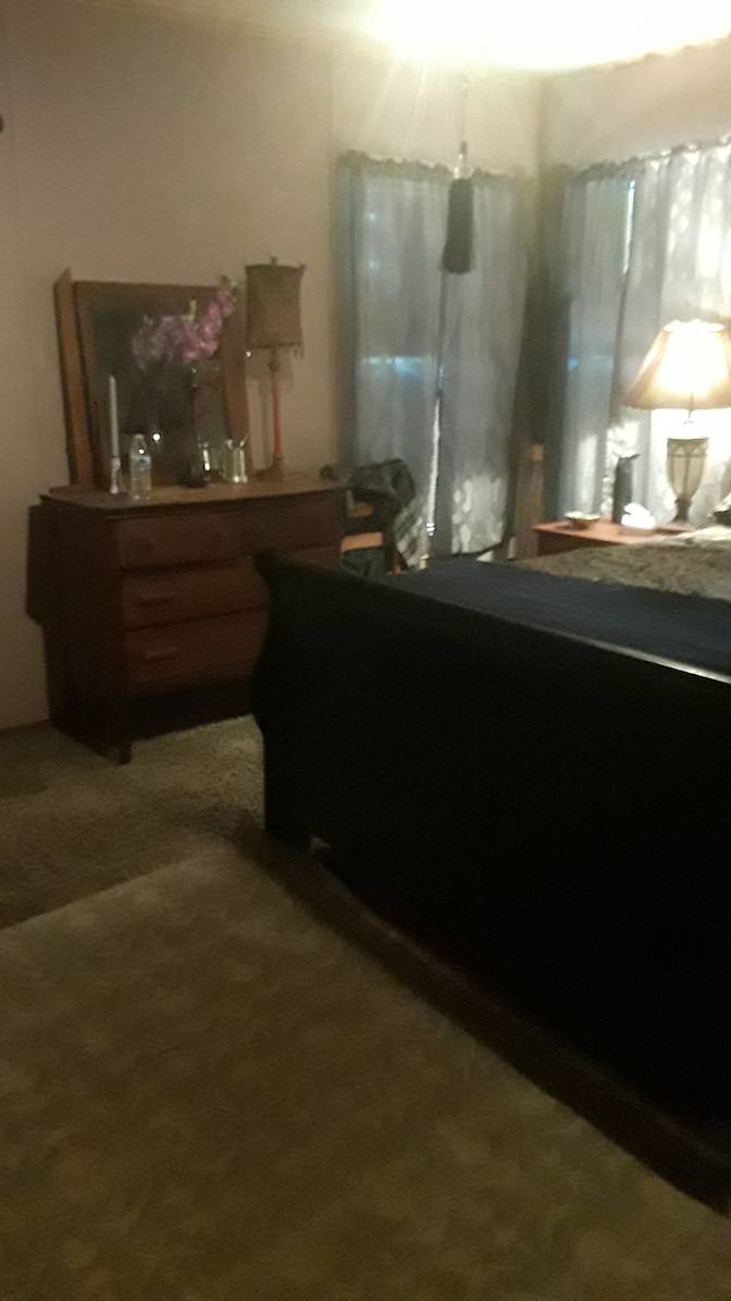 Felecia's room