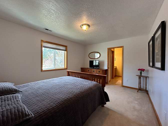 Thomas's room