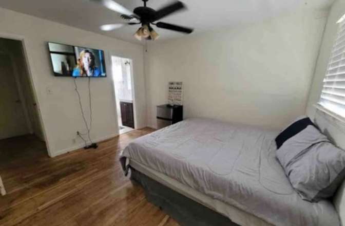 Veronica Álvarez's room