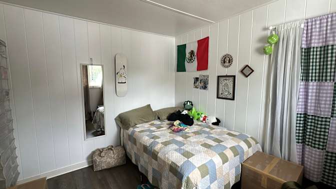 rosario's room