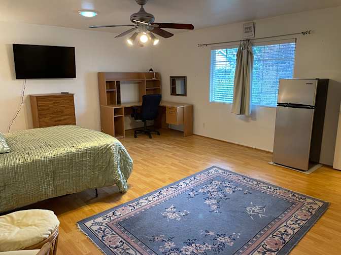 Sunny's room
