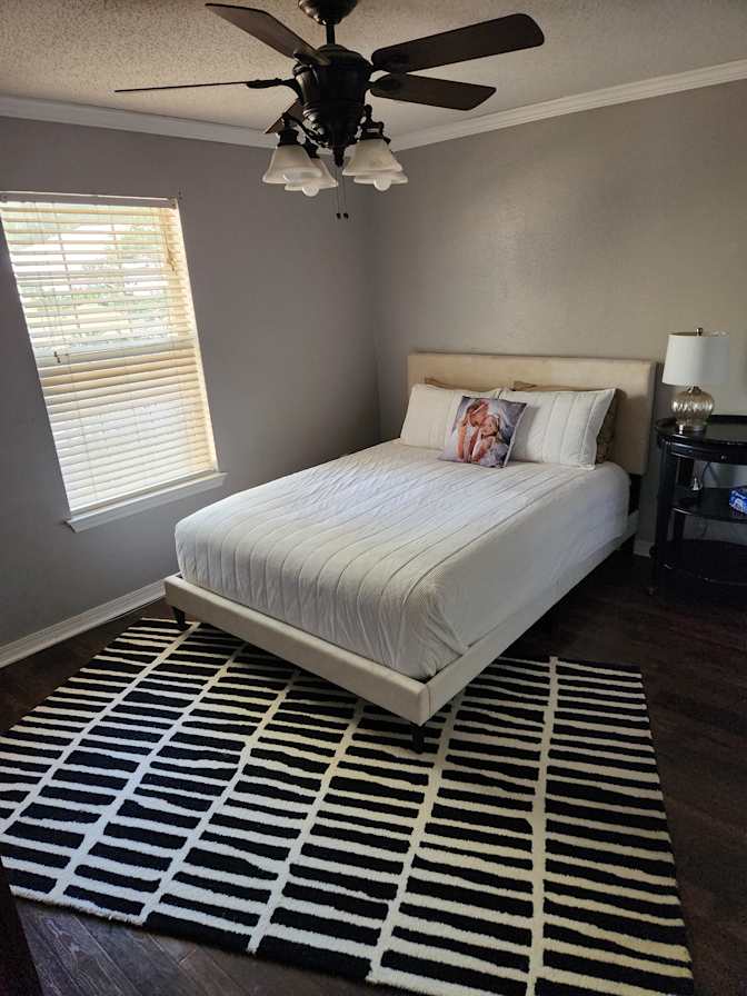 Petra's room