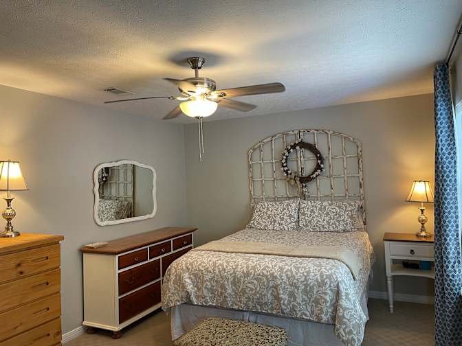 Donna's room
