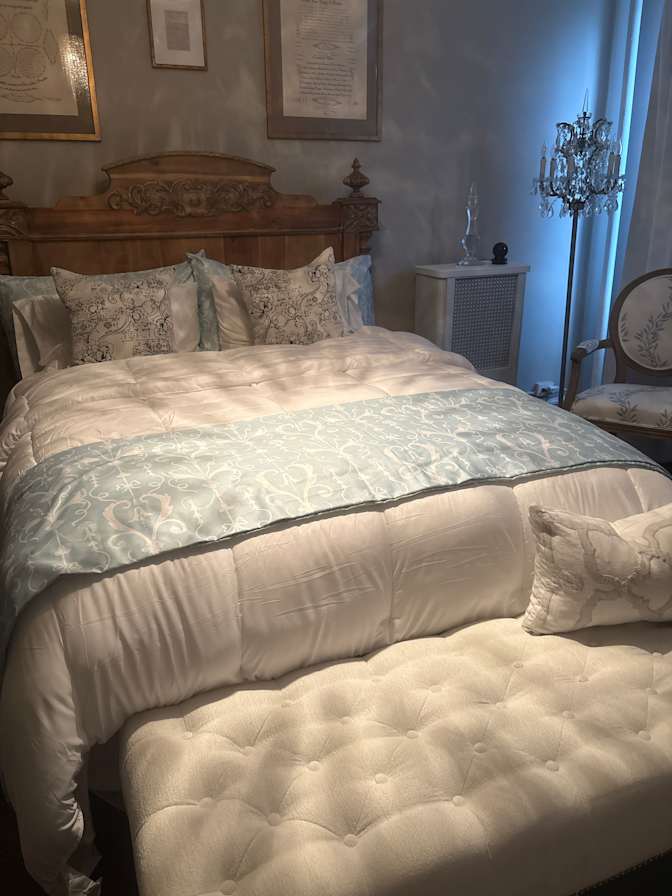 Wanda Cortes's room