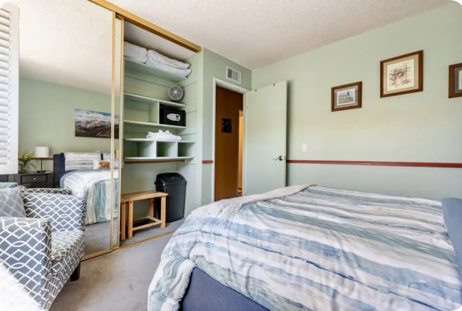 Brian & Aldo's room