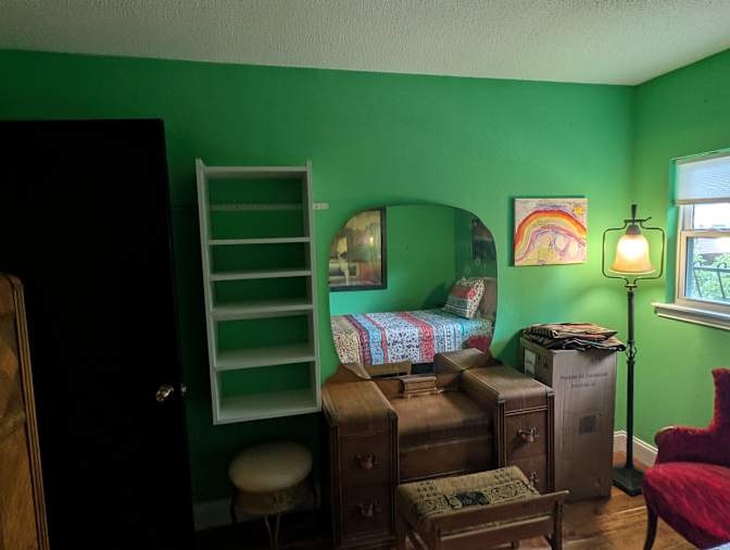 Dustin's room