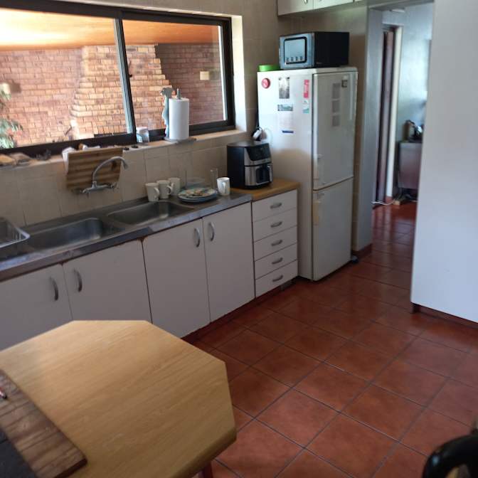 Sarel's room