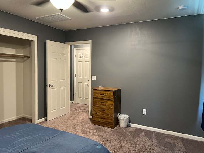 Vikie's room