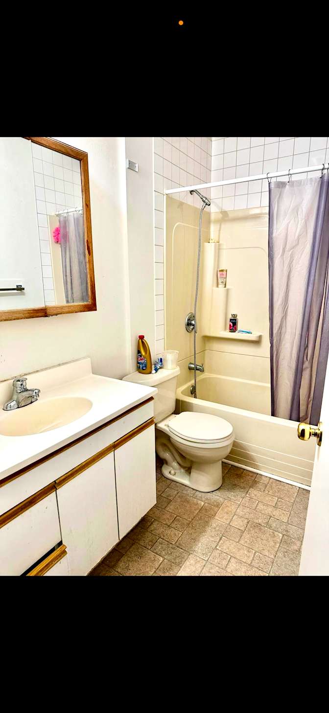 Poonam's room