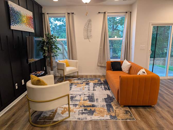 Alcove Rooms's room