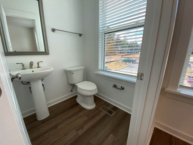 Alcove Rooms's room