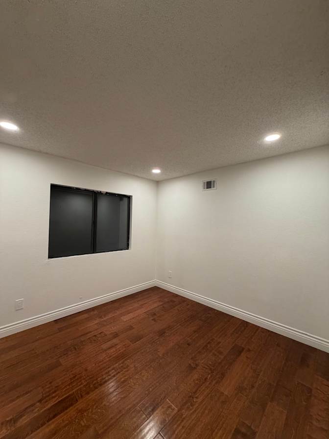 Kelly's room