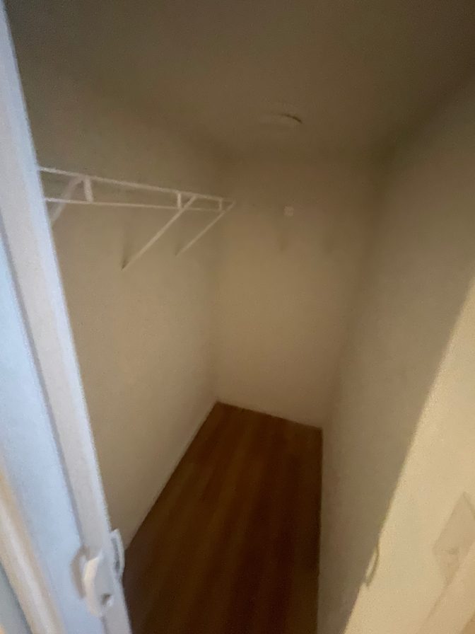Darrius's room