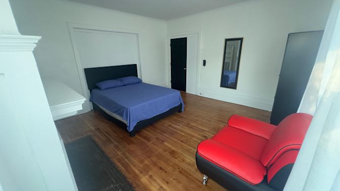 CRISTIAN ARANEDA's room