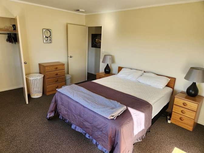 john lindesay's room