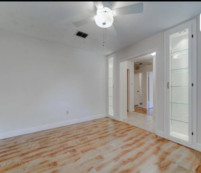 Flip Mendez's room