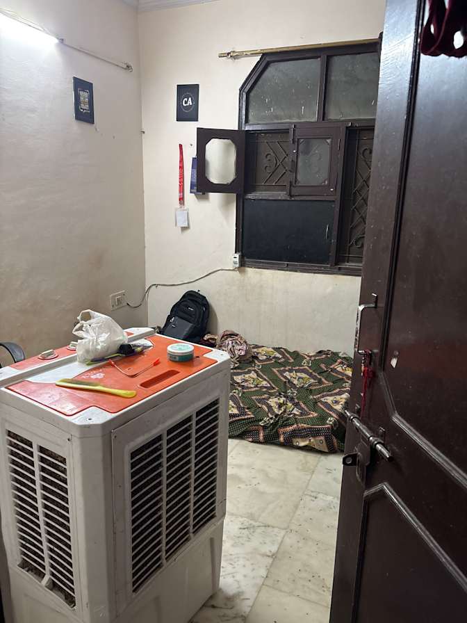 Ratnesh Kumar's room
