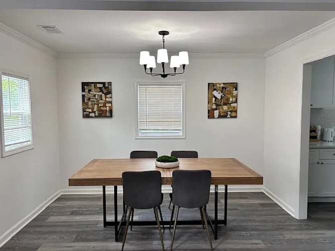 Alcove Rooms's room