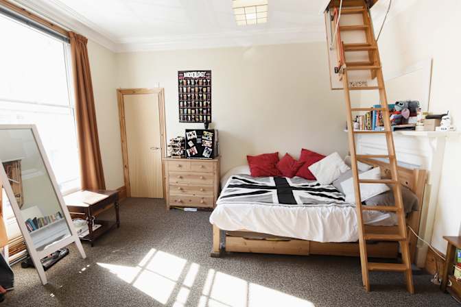 Gina Stanley-Turnbull's room