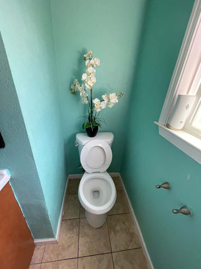 Jose's room