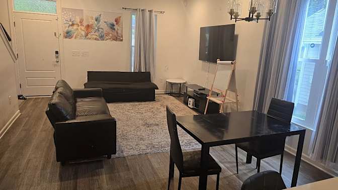 Alcove Rooms's room