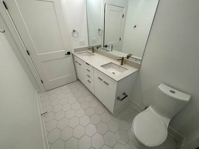 Alcove Rooms's room