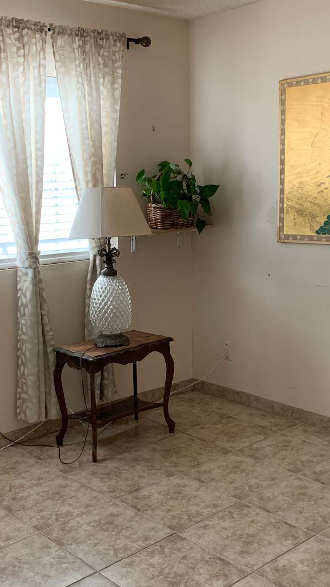 Marylou's room
