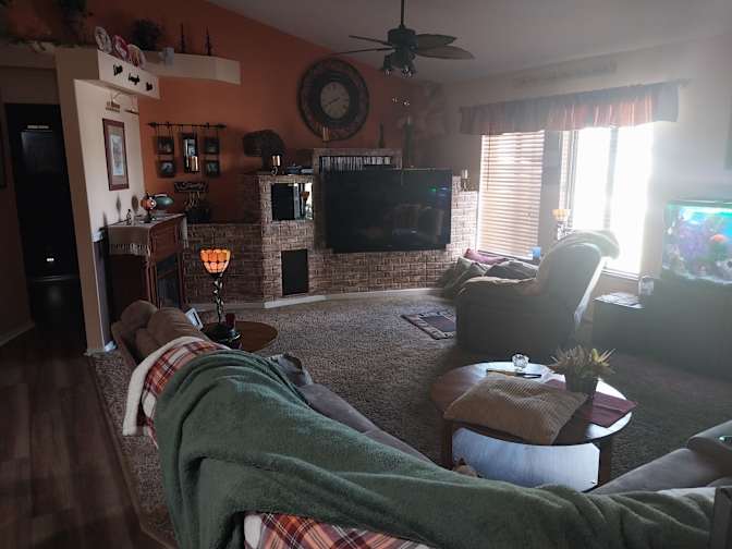 Steven G Caldwell's room