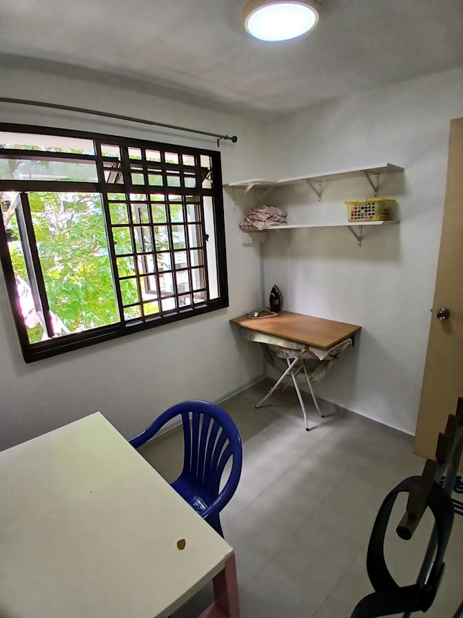 Cheng's room