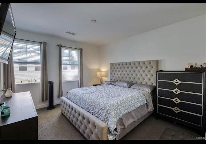 Townhome suite's room