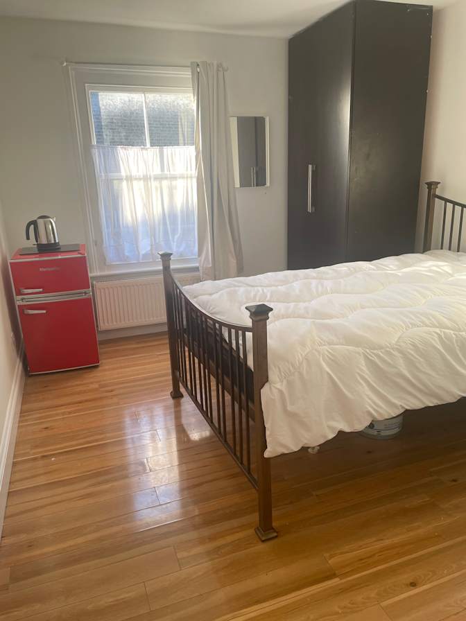 Annette's room