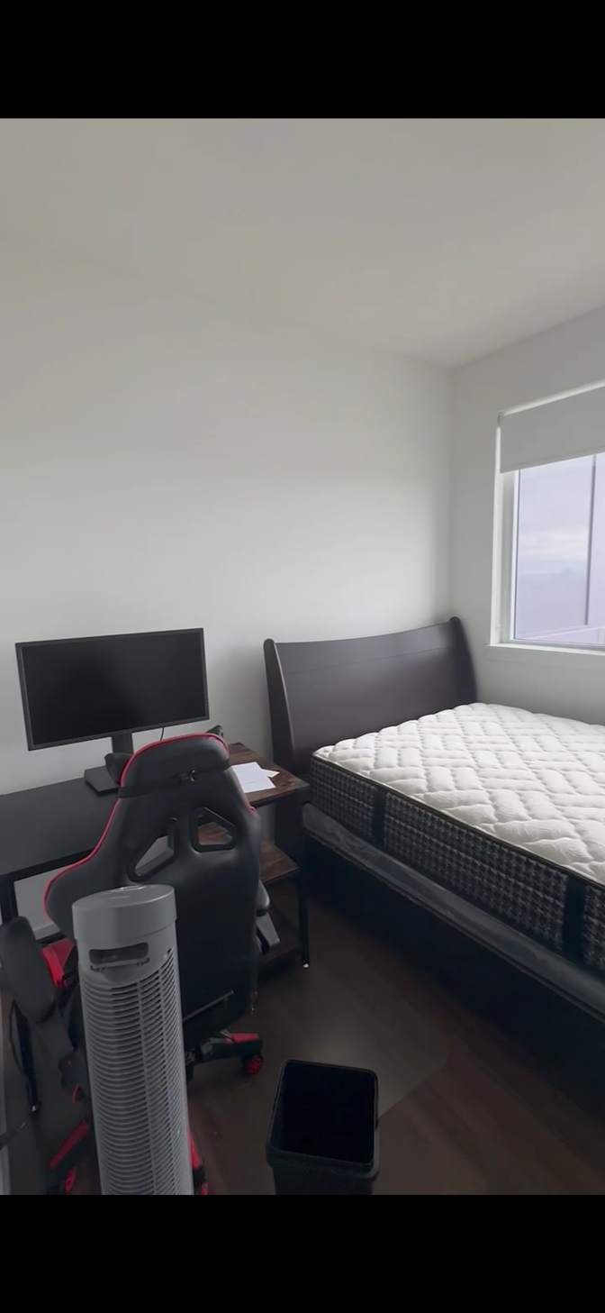 Munzarina's room