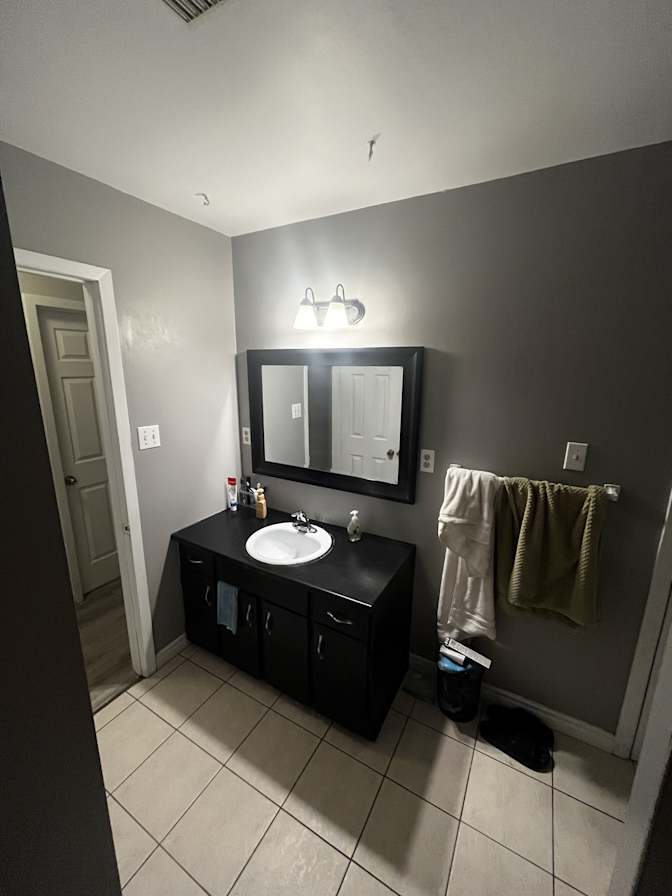 AARON J RODUNER's room