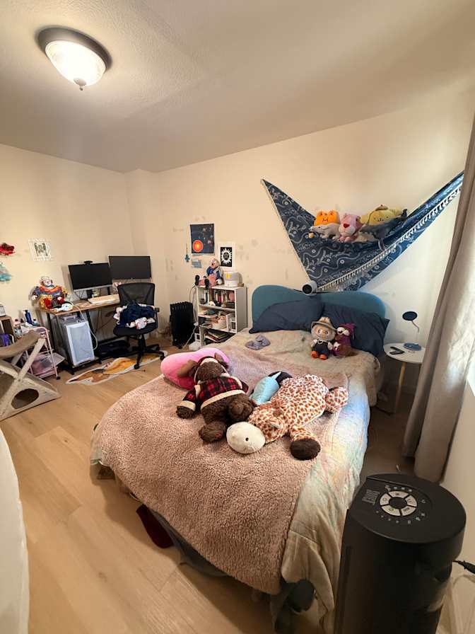 Isabela's room