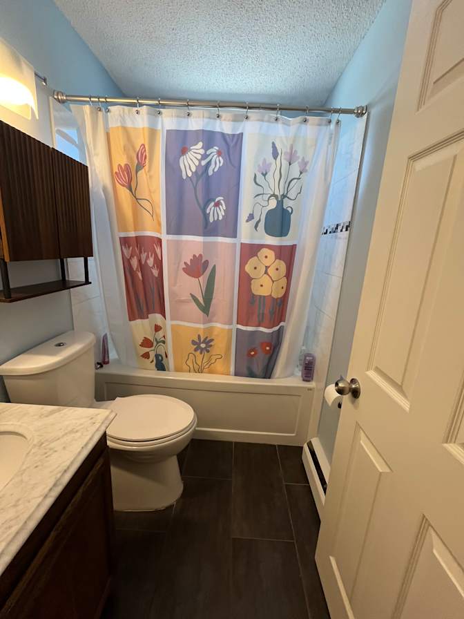 Alexa Gregory's room