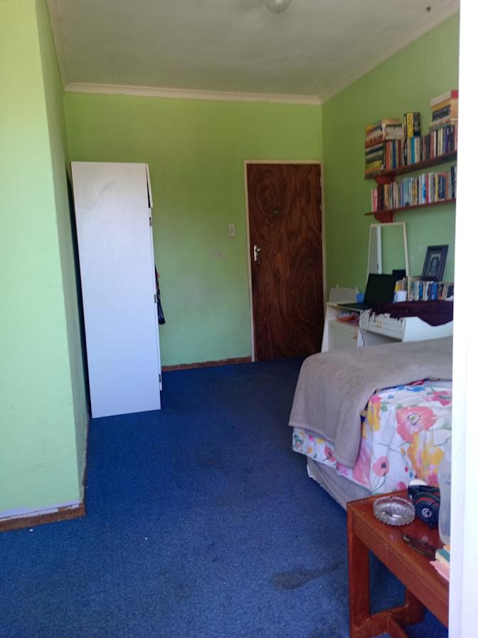 Qiyaam's room