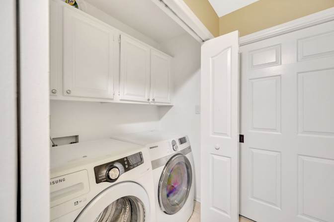 lifedoorrentals's room