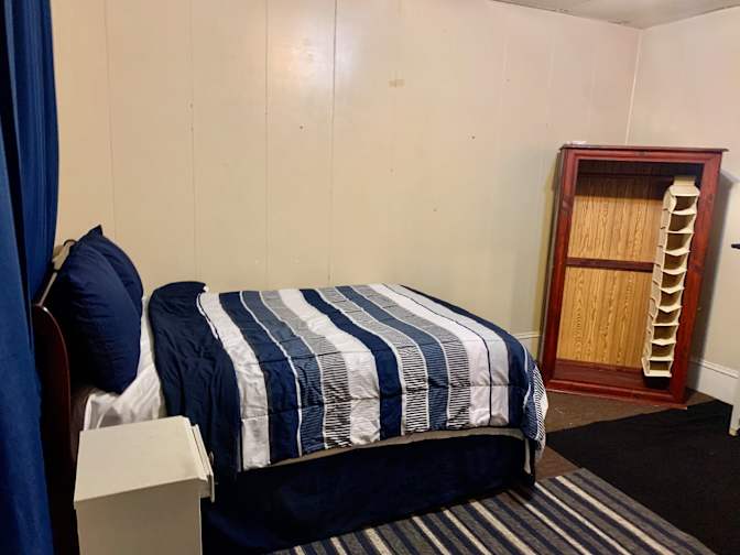 Rhonda's room