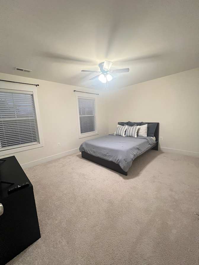Linda's room